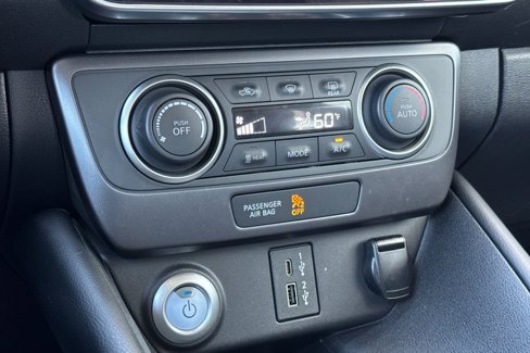 Certified 2024 Nissan Leaf S image 24