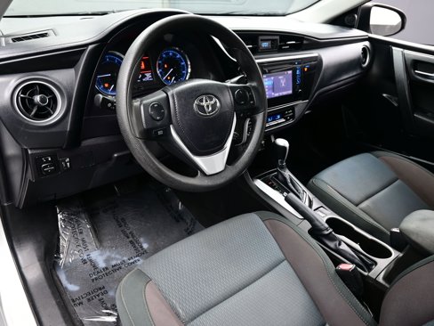 Used 2019 Toyota Corolla LE image 12