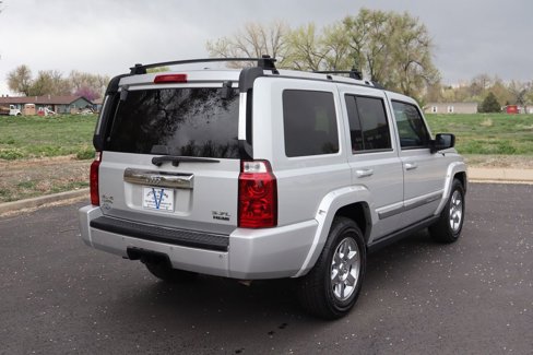 Used 2006 Jeep Commander Limited w/ Trailer Tow Group IV image 5
