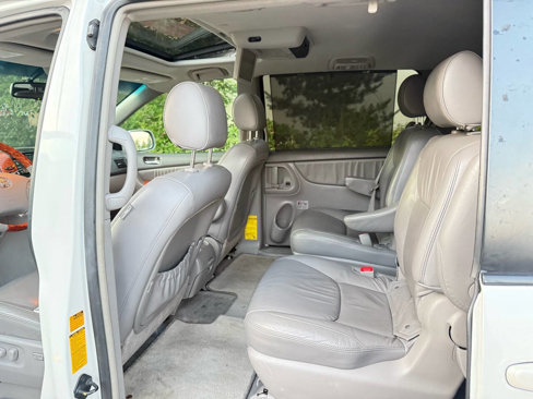 Used 2008 Toyota Sienna XLE Limited image 8