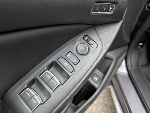 Used 2018 Honda Accord EX-L image 10