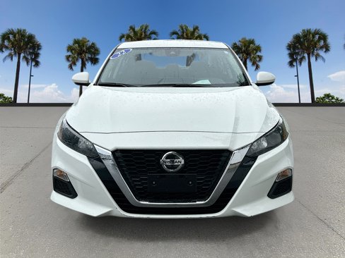 Certified 2022 Nissan Altima 2.5 S image 2