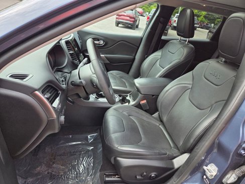 Used 2021 Jeep Cherokee Limited image 12