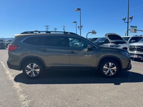Used 2024 Subaru Ascent Premium w/ Convenience Package image 7
