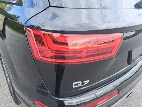 Used 2019 Audi Q7 2.0T Premium Plus w/ Premium Plus Package image 34