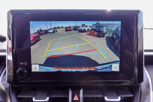 Used 2023 Toyota Corolla Cross XLE image 19