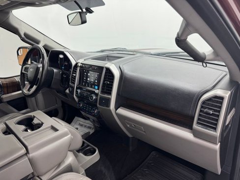 Used 2017 Ford F150 Lariat image 35