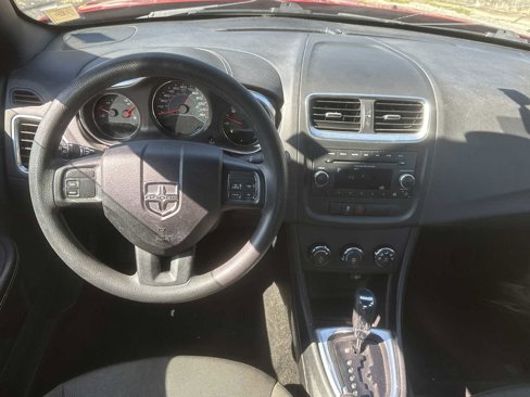 Used 2013 Dodge Avenger SE image 10