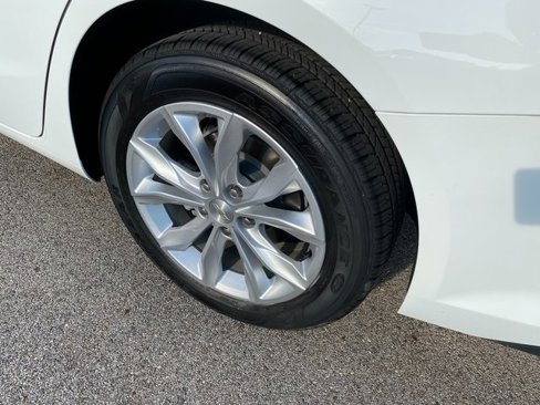 Used 2024 Chevrolet Malibu LT image 9