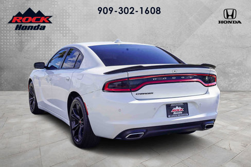 Used 2018 Dodge Charger SXT Plus w/ Blacktop Package image 6