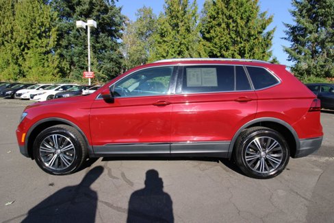 Used 2018 Volkswagen Tiguan SEL w/ 3rd Row Seat Package image 2