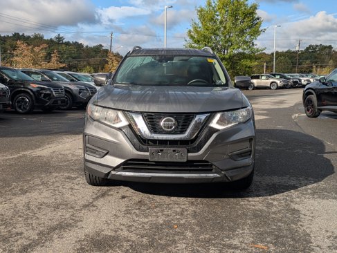 Used 2019 Nissan Rogue SV w/ Sun & Sound Touring Package image 2