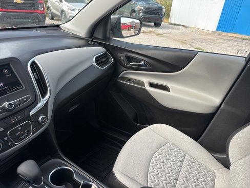 Used 2024 Chevrolet Equinox LS image 33