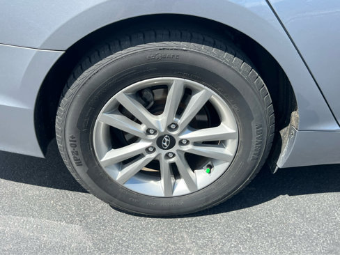 Used 2016 Hyundai Sonata SE w/ Cargo Package image 15