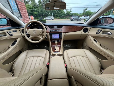 Used 2007 Mercedes-Benz CLS 550 image 16