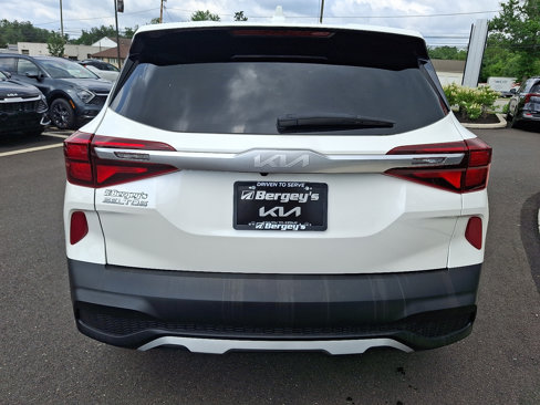 Used 2023 Kia Seltos LX image 5