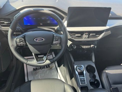 Used 2023 Ford Escape Platinum image 17