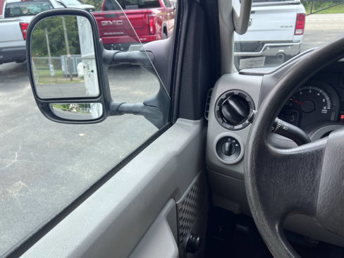 Used 2015 Ford E-350 and Econoline 350 Super Duty image 16