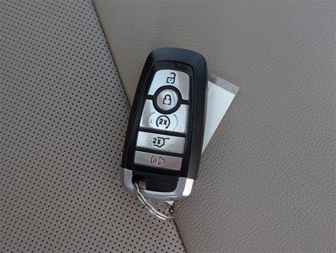 Used 2020 Ford Explorer Limited image 43