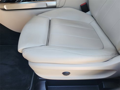 Used 2021 Mercedes-Benz GLB 250 image 24