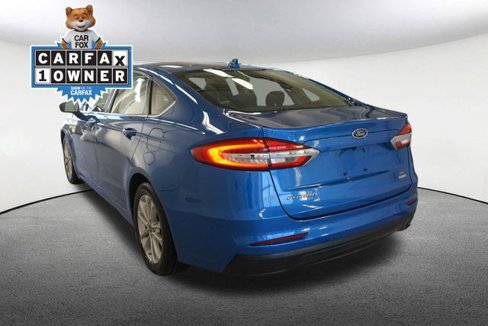 Used 2020 Ford Fusion SE image 11