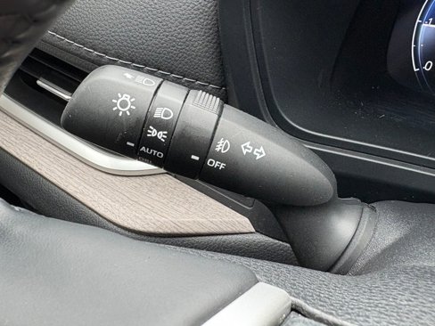 Used 2024 Toyota Grand Highlander Limited image 19