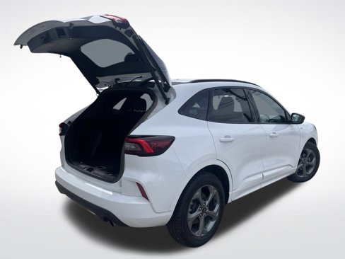 Used 2023 Ford Escape ST-Line w/ Cold Weather Package image 28