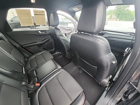 Used 2023 Ford Escape ST-Line image 19