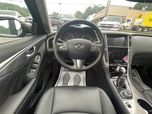 Used 2016 INFINITI Q50 Premium image 16