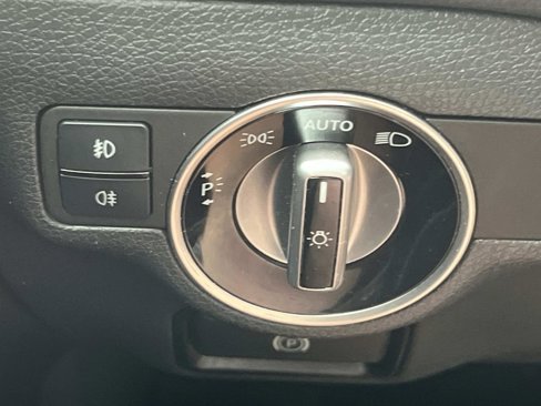 Used 2019 Mercedes-Benz GLA 250 4MATIC image 23