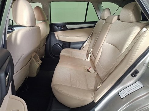 Used 2019 Subaru Outback 2.5i Premium image 14