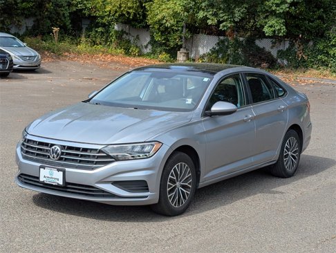 Certified 2021 Volkswagen Jetta SE w/ SE Cold Weather Package image 9