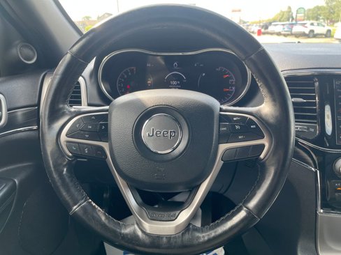 Used 2020 Jeep Grand Cherokee Limited w/ Luxury Group II image 16