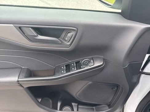 Used 2025 Ford Escape Active w/ Cold Weather Package image 17