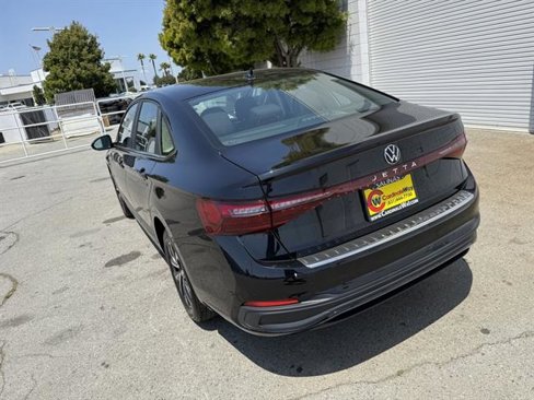 New 2025 Volkswagen Jetta S image 4