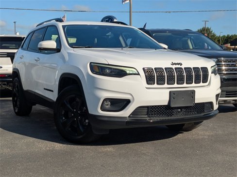 Used 2021 Jeep Cherokee Latitude Plus image 2