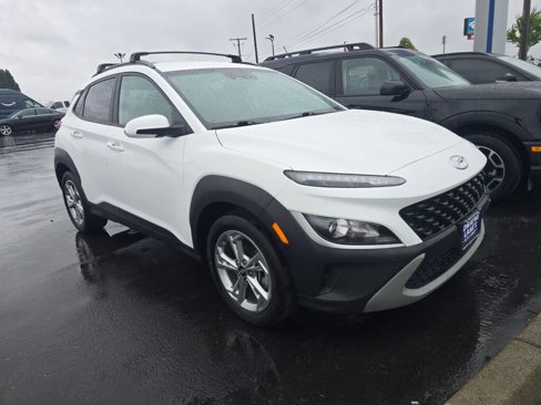 Used 2022 Hyundai Kona SEL w/ Cargo Package image 3