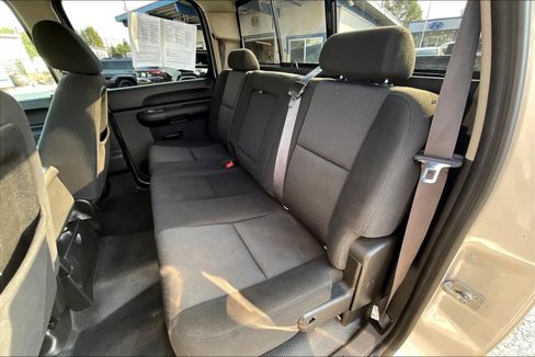 Used 2011 Chevrolet Silverado 2500 LT w/ Interior Plus Package image 19