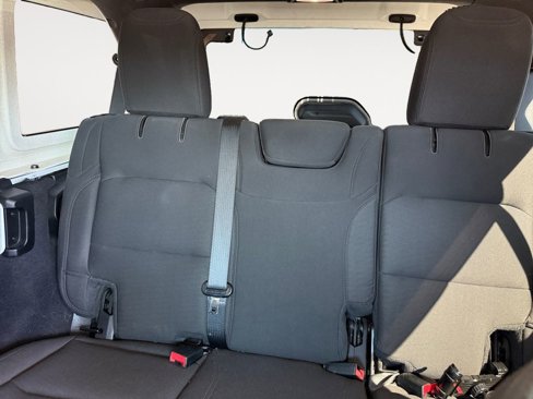 Used 2019 Jeep Wrangler Unlimited Sahara image 14