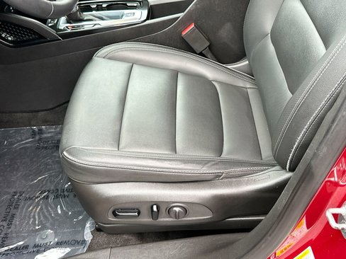 Used 2021 Chevrolet TrailBlazer LT w/ Premium Seating Package image 19