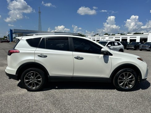 Used 2018 Toyota RAV4 Limited image 17