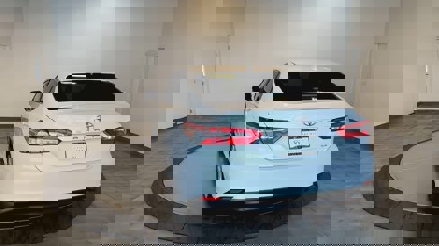 Used 2020 Toyota Camry LE image 7