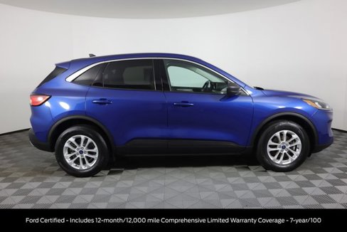 Used 2022 Ford Escape SE image 3
