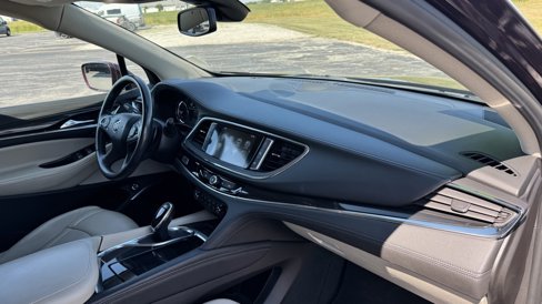 Used 2018 Buick Enclave Premium image 22