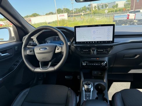 Certified 2023 Ford Escape ST-Line Elite image 12