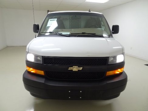 Used 2020 Chevrolet Express 2500 w/ Driver Convenience Package image 2