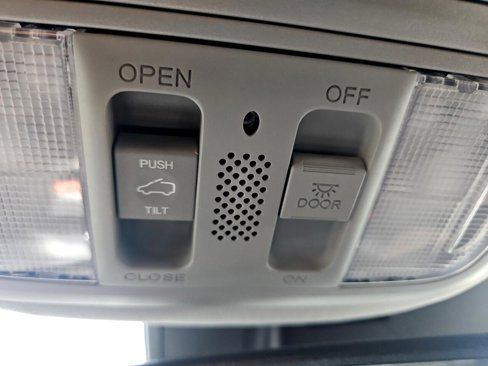 Used 2017 Honda Pilot Touring image 39