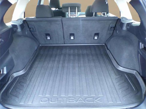 Used 2017 Subaru Outback 2.5i Premium image 16
