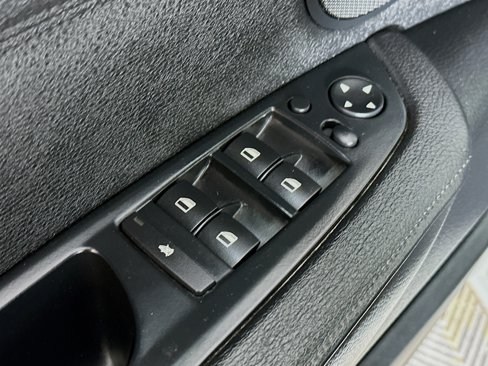 Used 2012 BMW X5 xDrive35d image 18