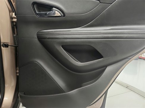 Used 2019 Buick Encore Preferred image 32